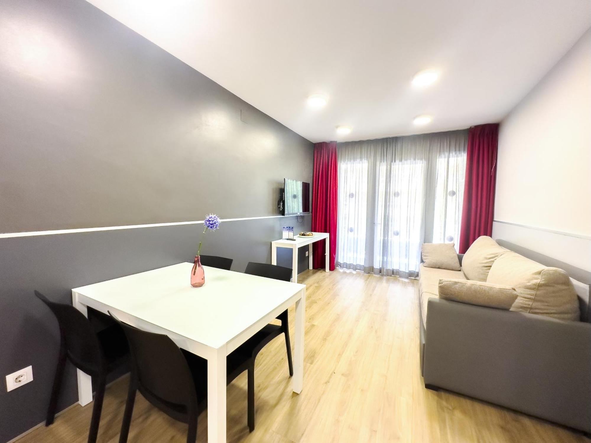 Rentalmar Zahara Family Suites Salou Kültér fotó
