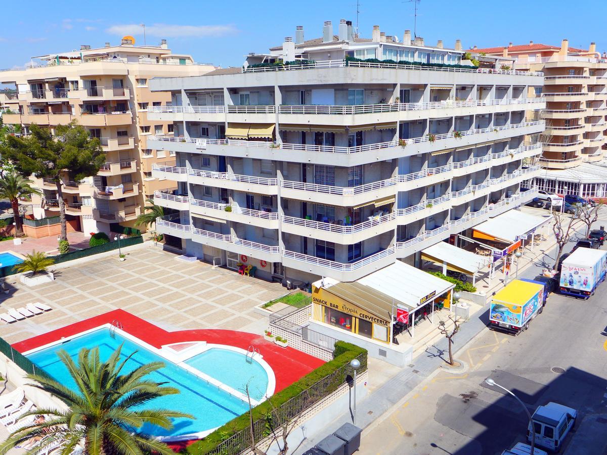 Rentalmar Zahara Family Suites Salou Kültér fotó