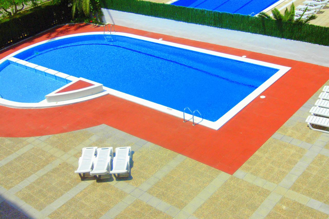 Rentalmar Zahara Family Suites Salou Kültér fotó